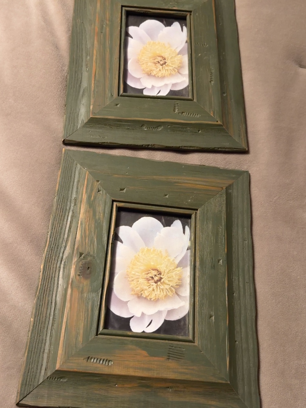 Green Rustic Wood Picture Frame - Unbranded